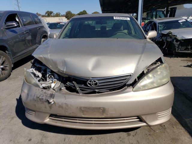 Photo 4 VIN: 4T1BE30K25U068129 - TOYOTA CAMRY LE 