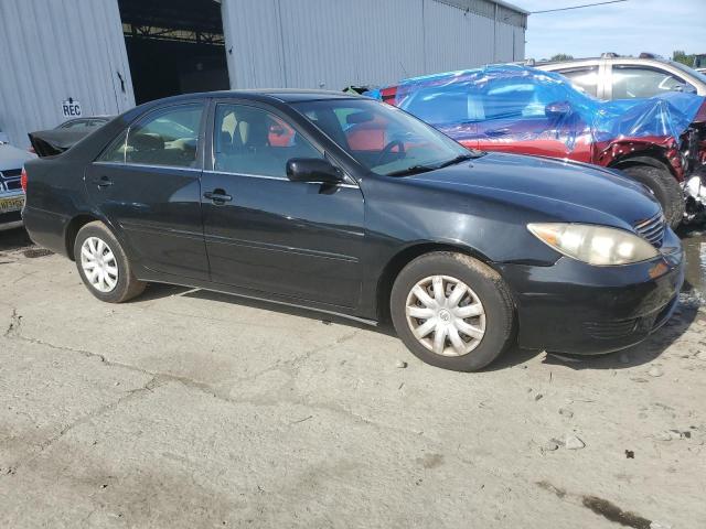 Photo 3 VIN: 4T1BE30K25U405818 - TOYOTA CAMRY LE 