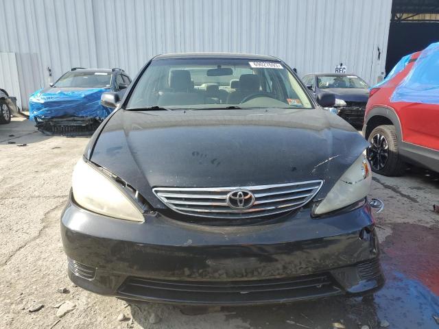 Photo 4 VIN: 4T1BE30K25U405818 - TOYOTA CAMRY LE 