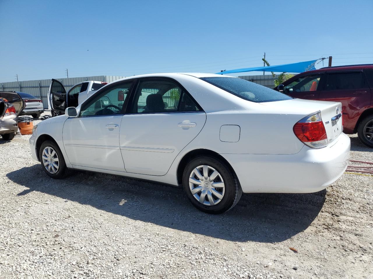 Photo 1 VIN: 4T1BE30K25U594812 - TOYOTA CAMRY 