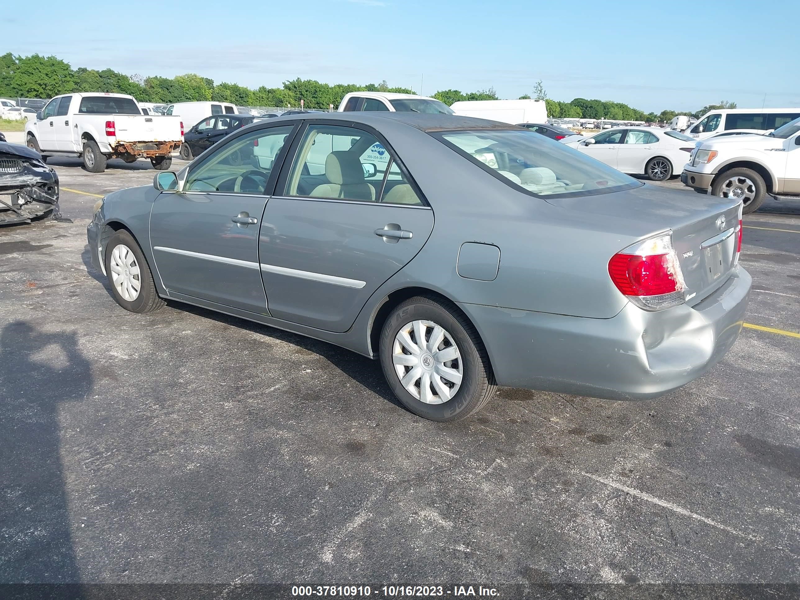 Photo 2 VIN: 4T1BE30K26U648174 - TOYOTA CAMRY 