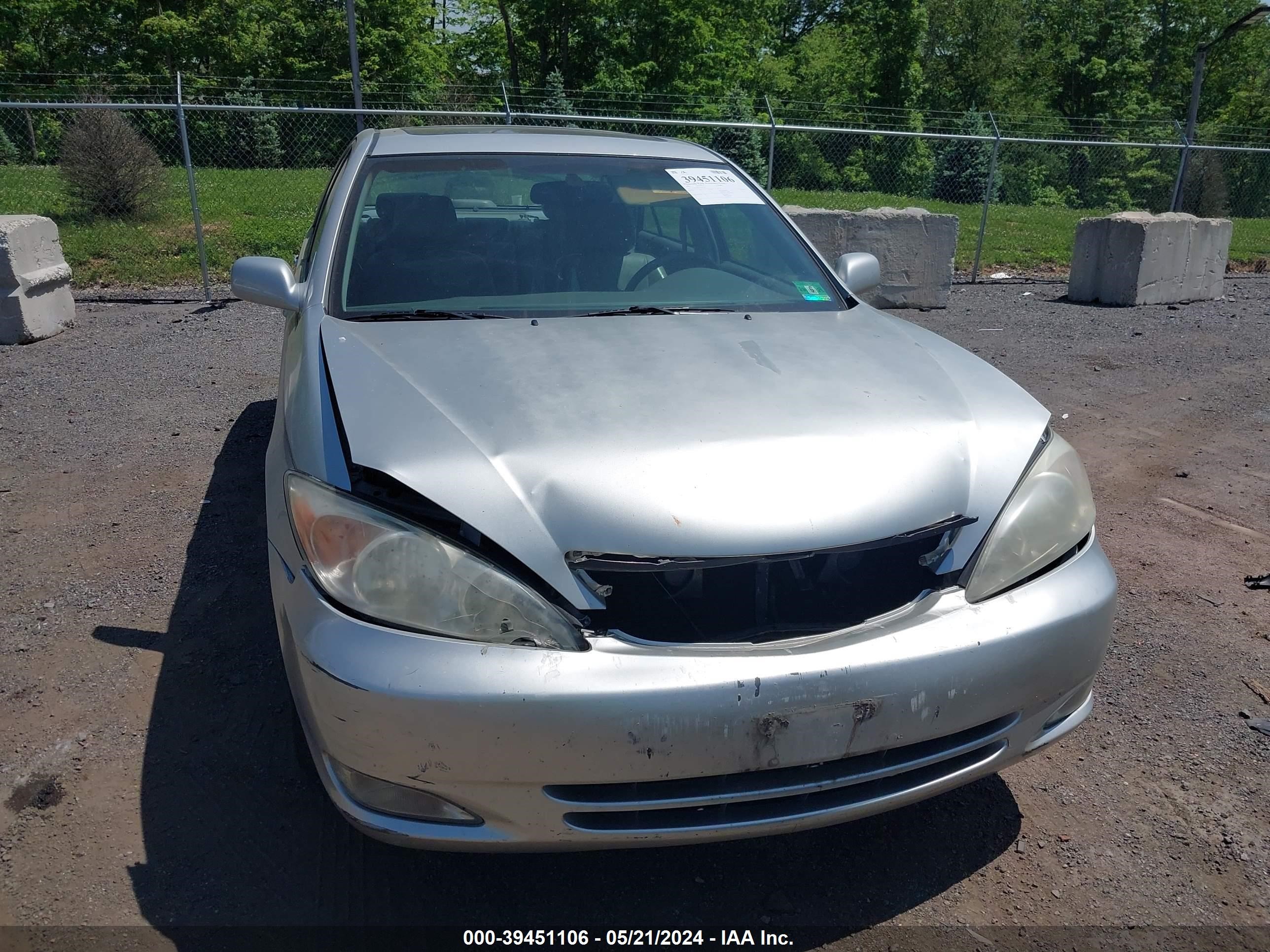 Photo 5 VIN: 4T1BE30K33U232713 - TOYOTA CAMRY 