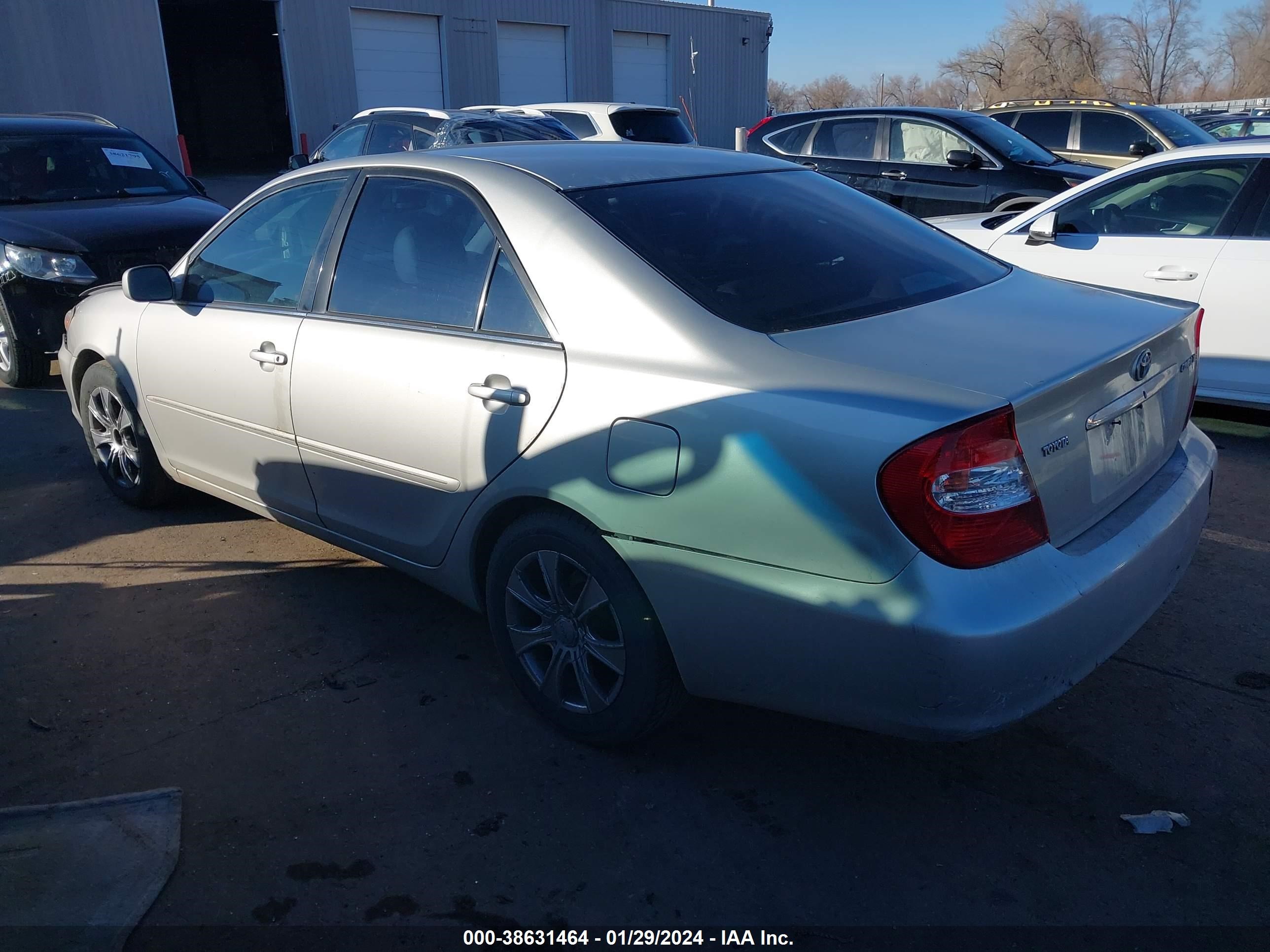 Photo 2 VIN: 4T1BE30K33U254100 - TOYOTA CAMRY 