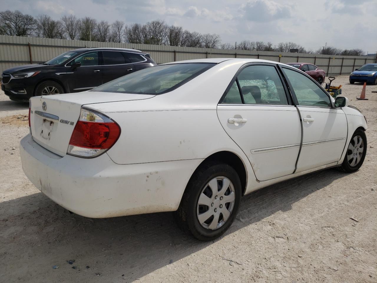 Photo 2 VIN: 4T1BE30K35U012989 - TOYOTA CAMRY 