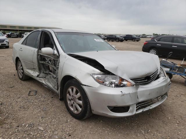 Photo 3 VIN: 4T1BE30K35U067801 - TOYOTA CAMRY 