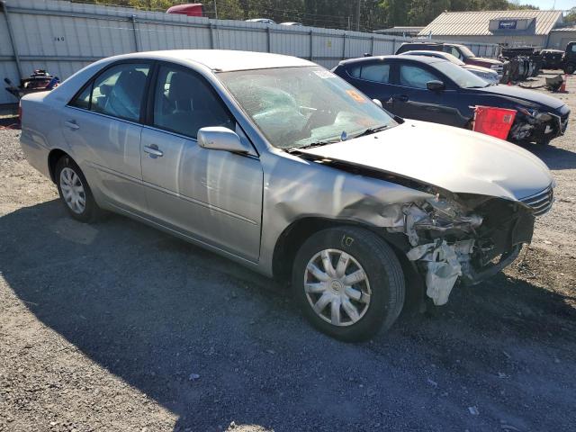 Photo 3 VIN: 4T1BE30K35U071573 - TOYOTA CAMRY 