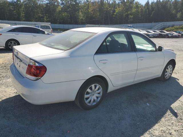 Photo 2 VIN: 4T1BE30K35U427326 - TOYOTA CAMRY LE 