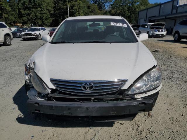 Photo 4 VIN: 4T1BE30K35U427326 - TOYOTA CAMRY LE 