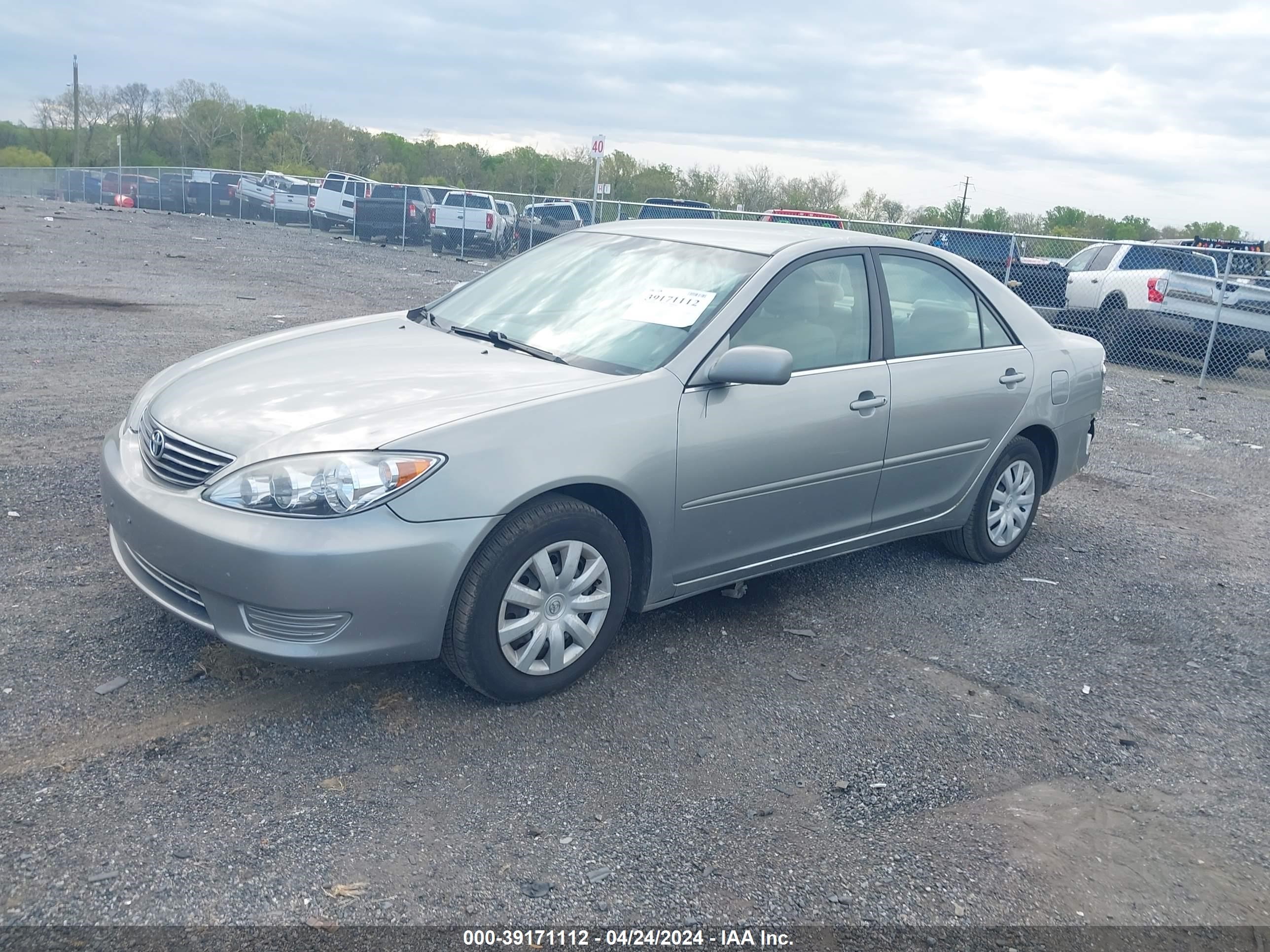 Photo 1 VIN: 4T1BE30K35U553668 - TOYOTA CAMRY 