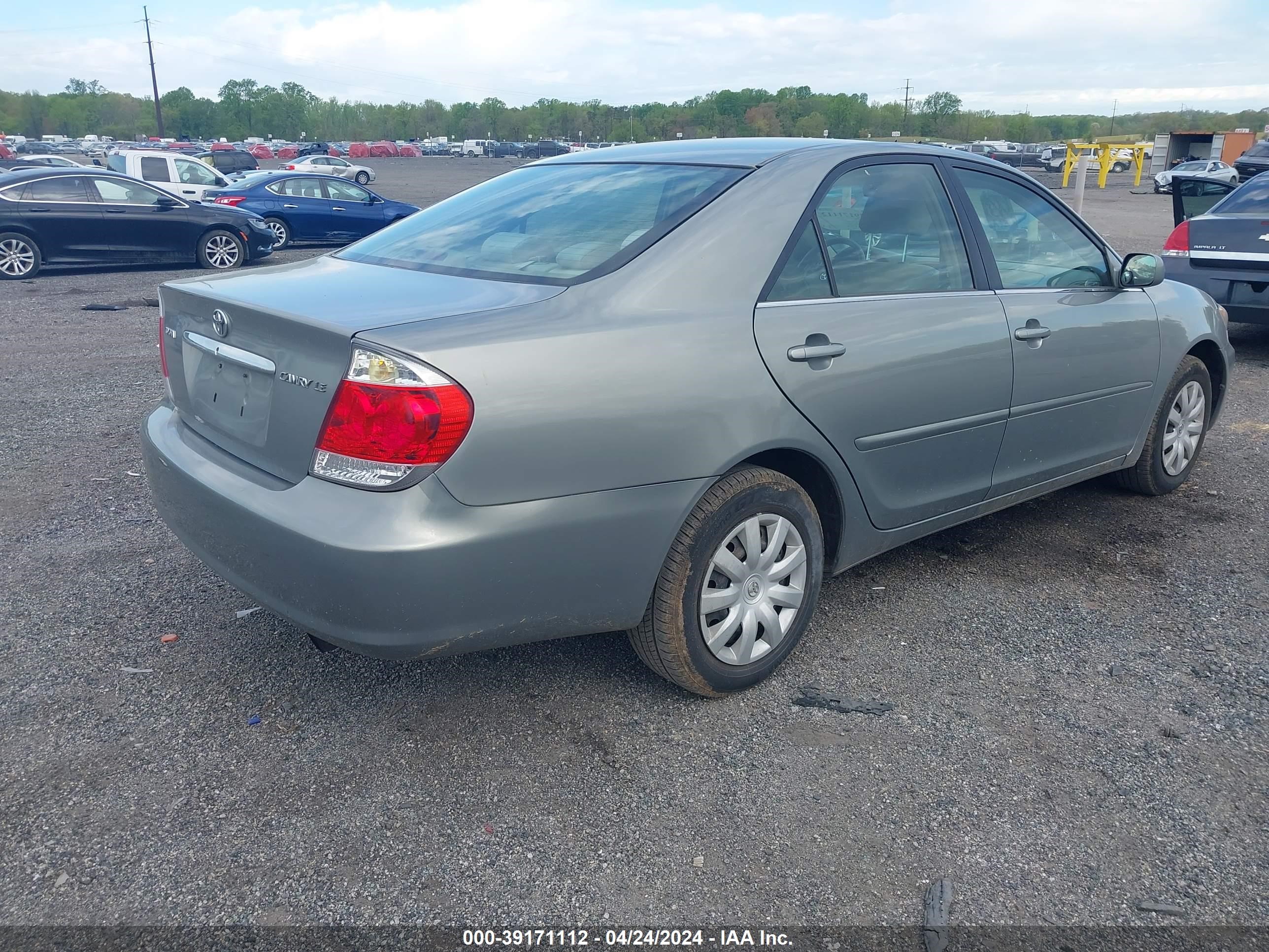 Photo 3 VIN: 4T1BE30K35U553668 - TOYOTA CAMRY 