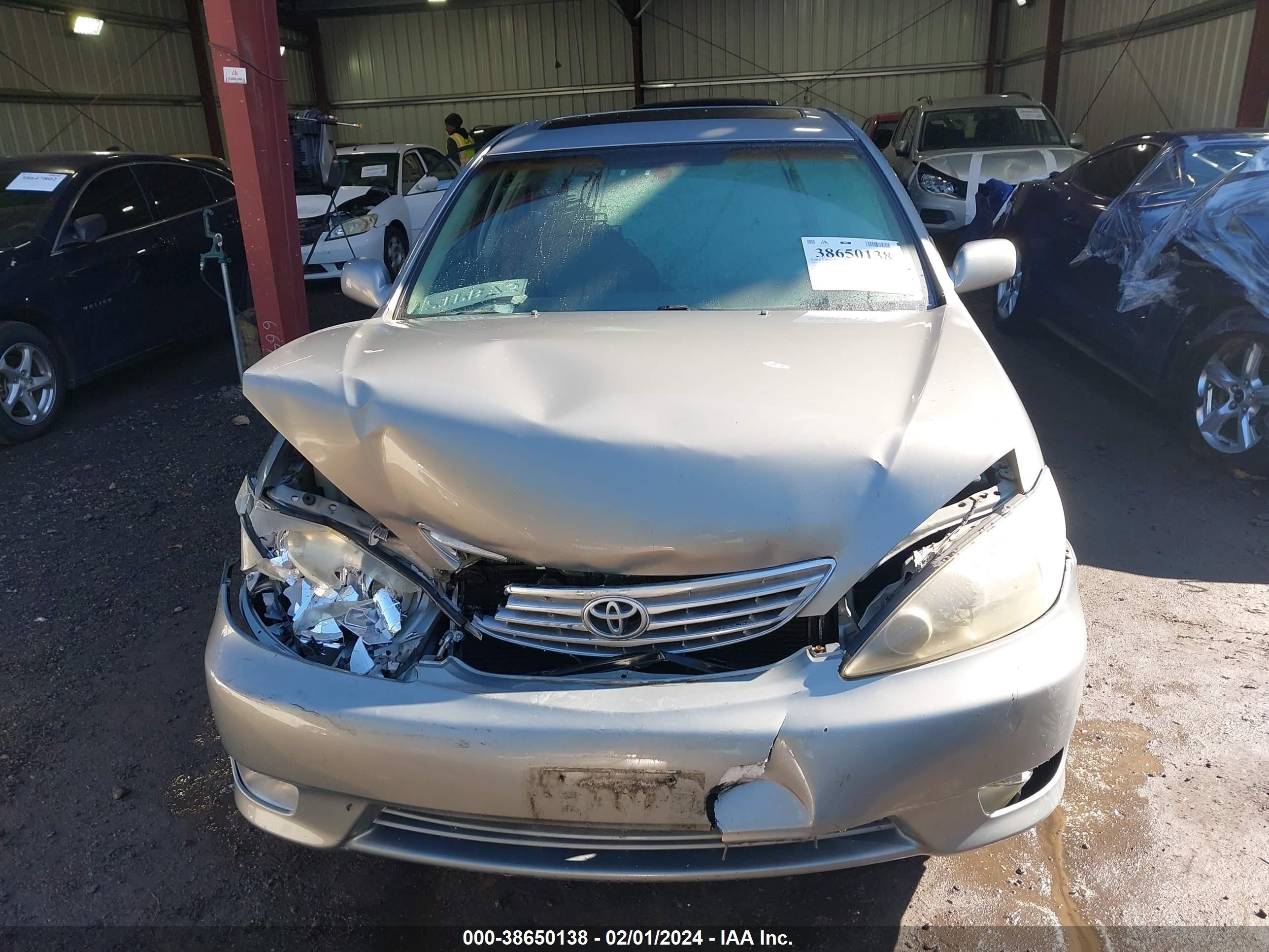 Photo 11 VIN: 4T1BE30K35U638168 - TOYOTA CAMRY 