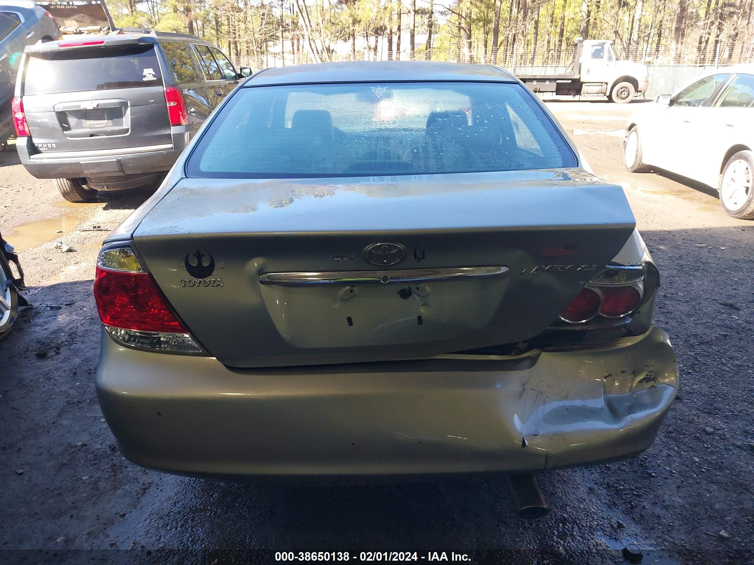 Photo 15 VIN: 4T1BE30K35U638168 - TOYOTA CAMRY 