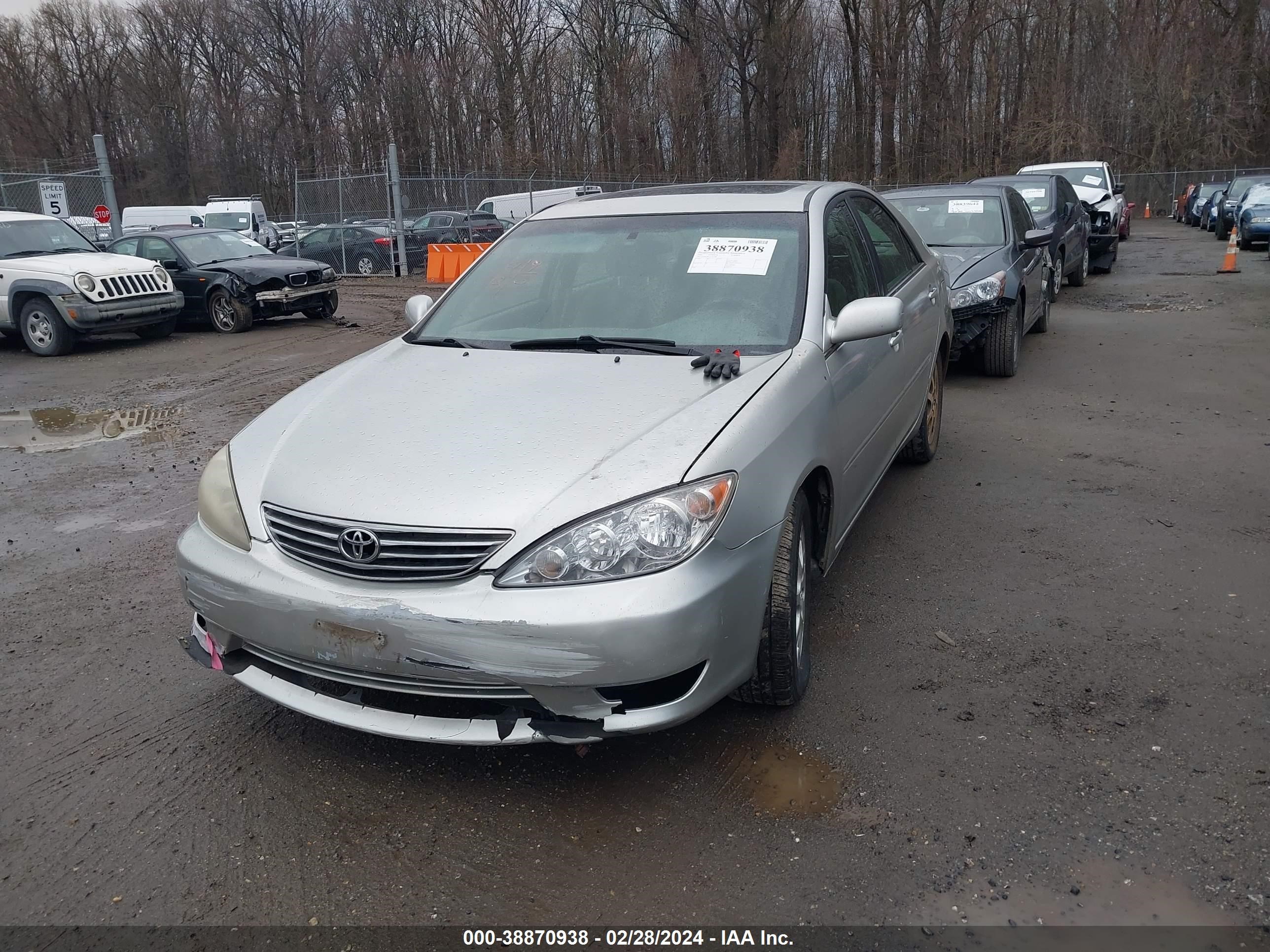 Photo 1 VIN: 4T1BE30K35U951088 - TOYOTA CAMRY 