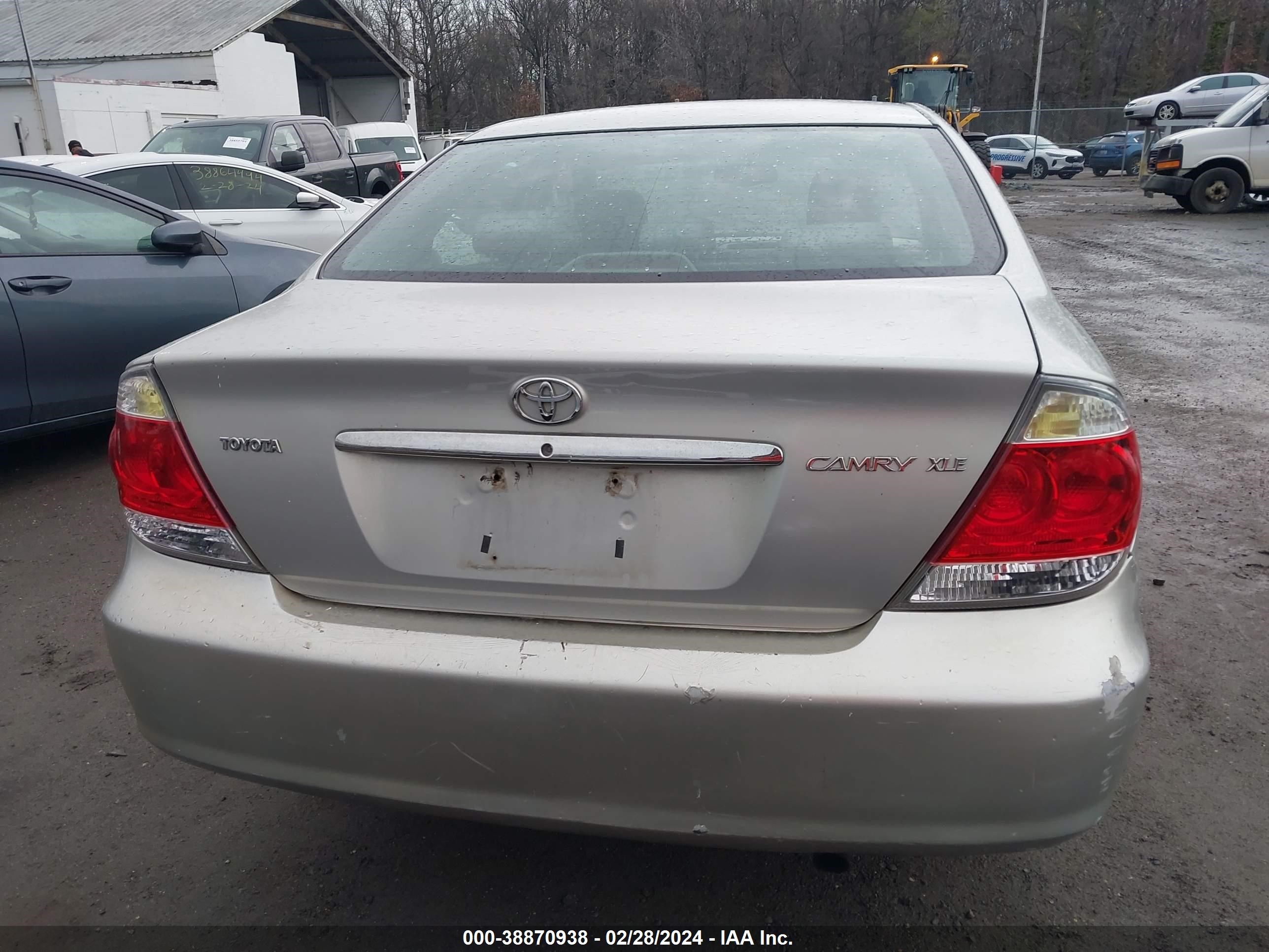 Photo 15 VIN: 4T1BE30K35U951088 - TOYOTA CAMRY 