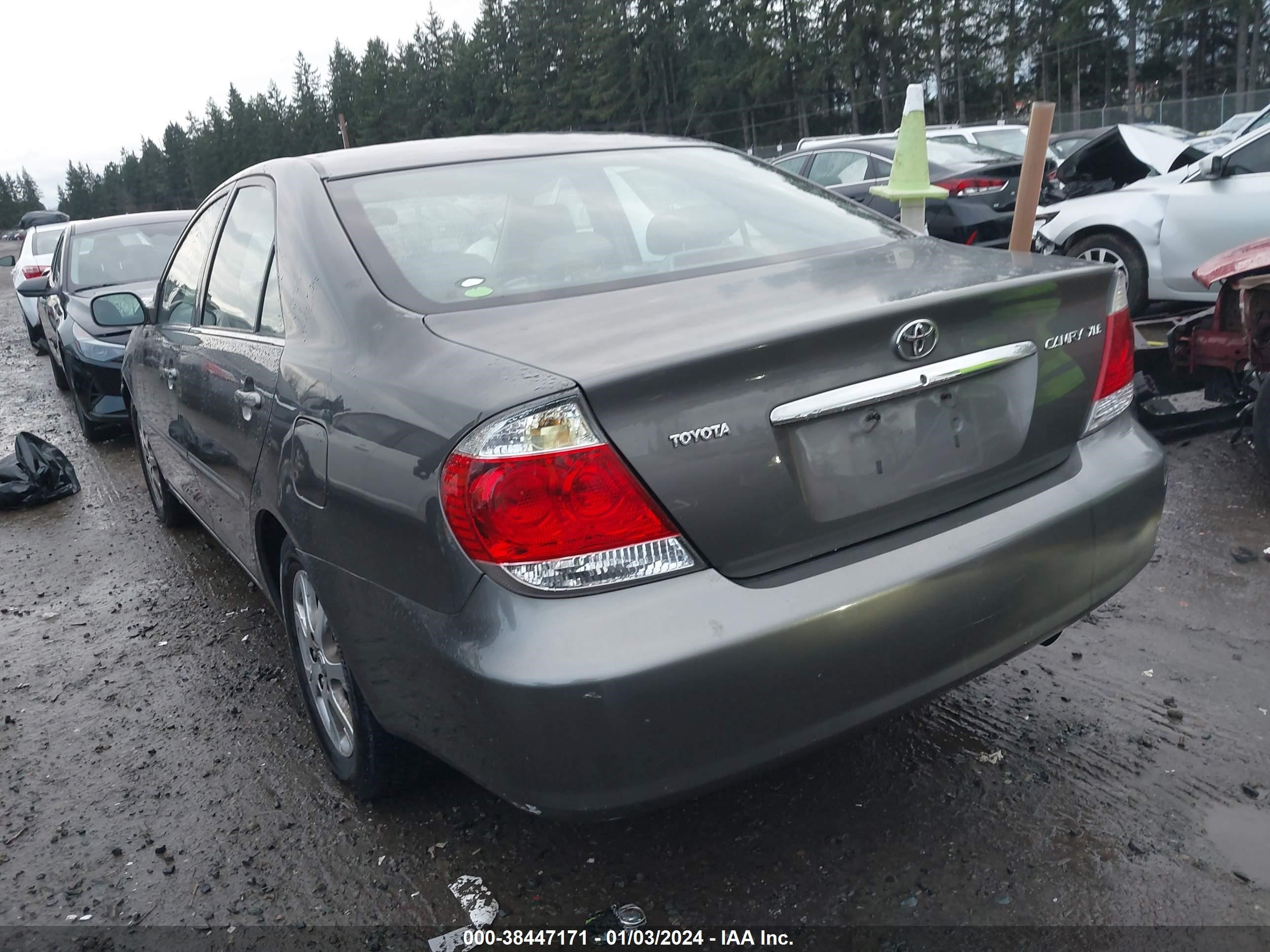 Photo 2 VIN: 4T1BE30K35U960373 - TOYOTA CAMRY 