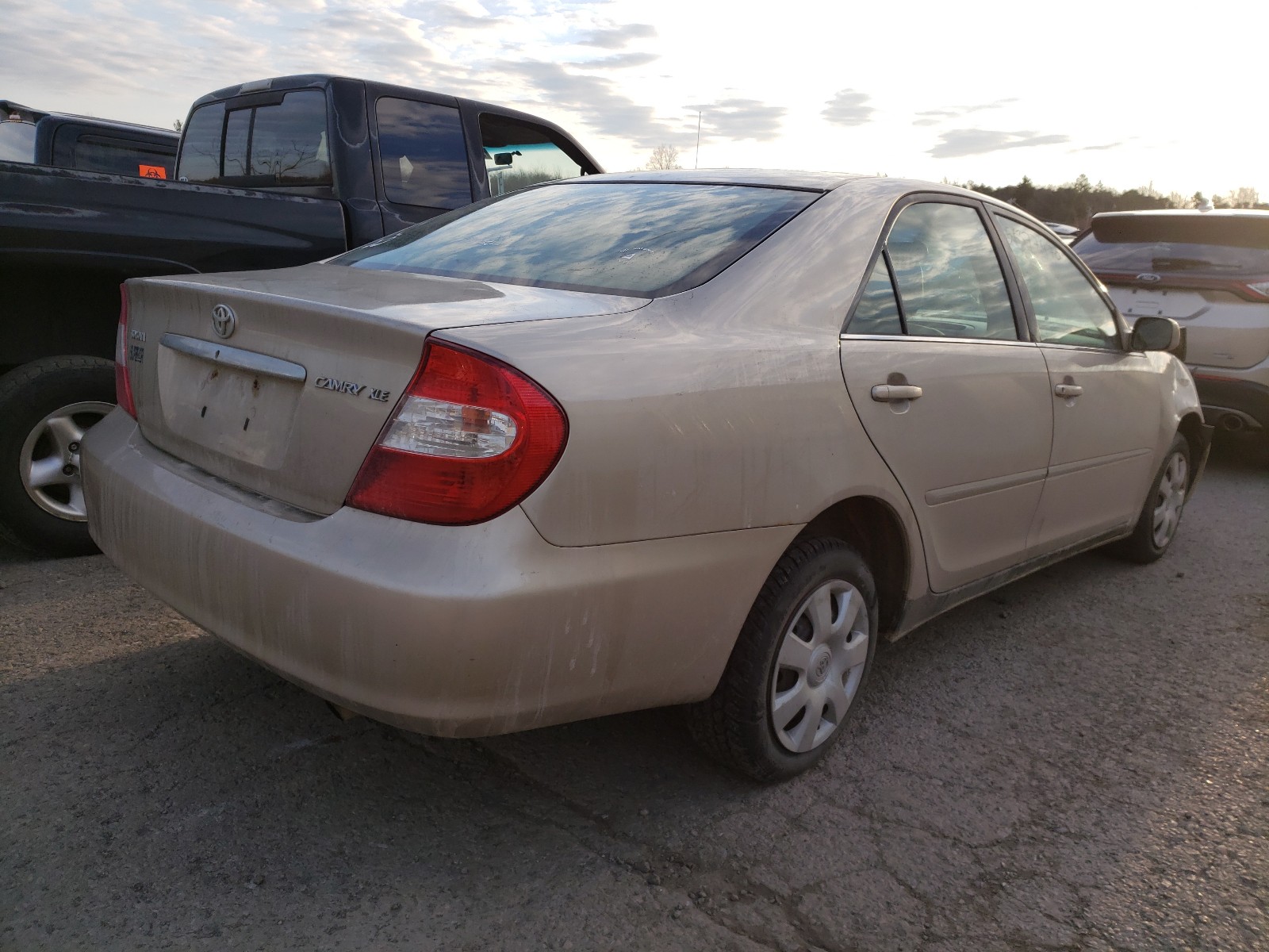 Photo 3 VIN: 4T1BE30K42U602615 - TOYOTA CAMRY LE 