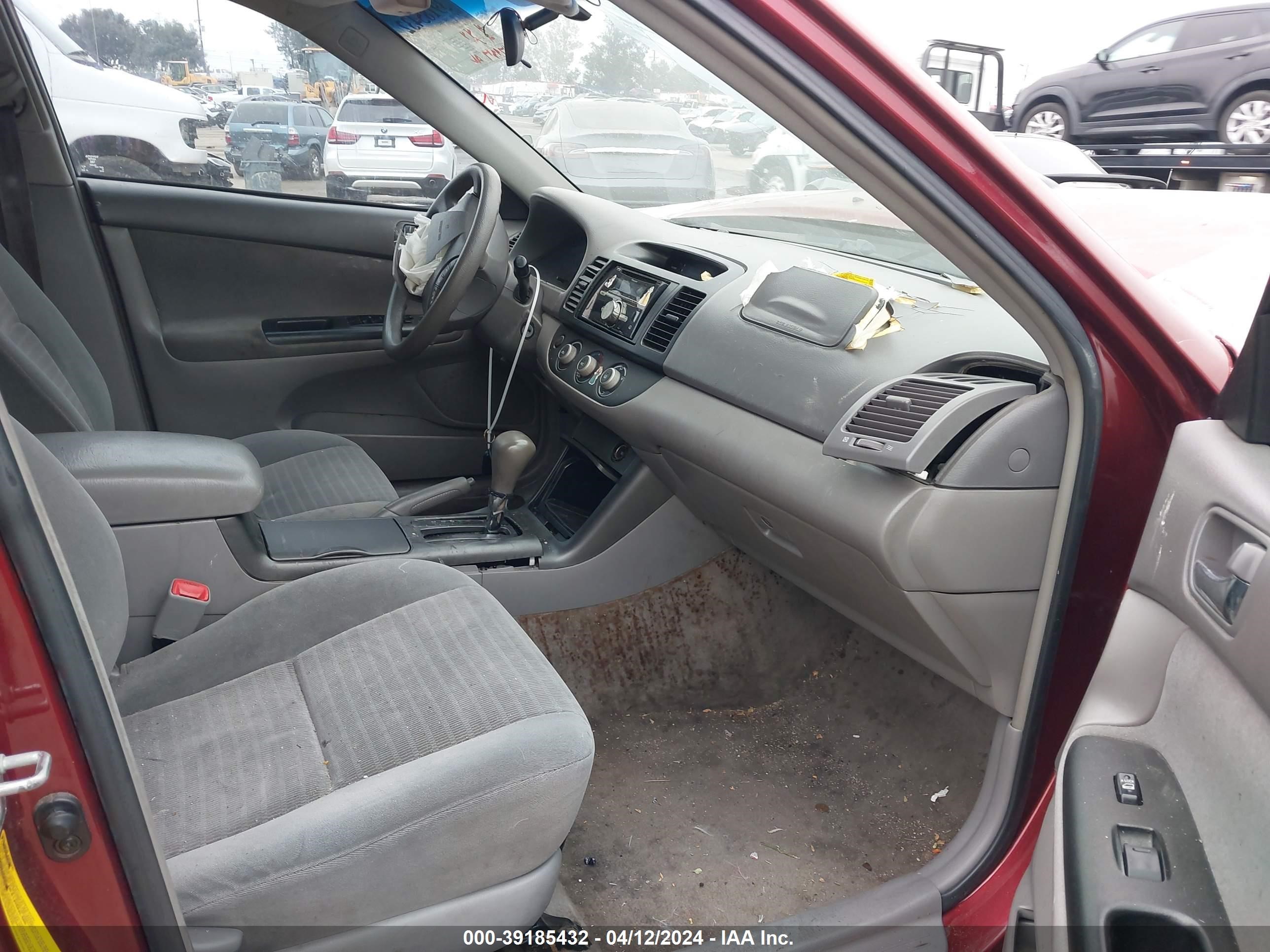 Photo 4 VIN: 4T1BE30K45U036783 - TOYOTA CAMRY 