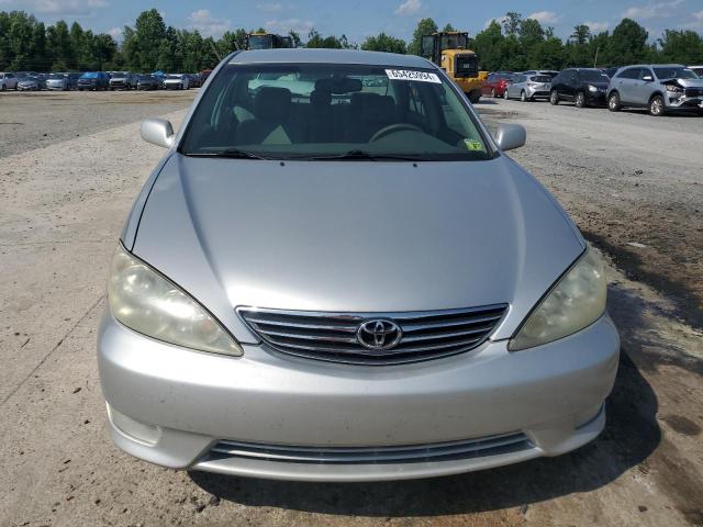 Photo 4 VIN: 4T1BE30K45U525510 - TOYOTA CAMRY LE 