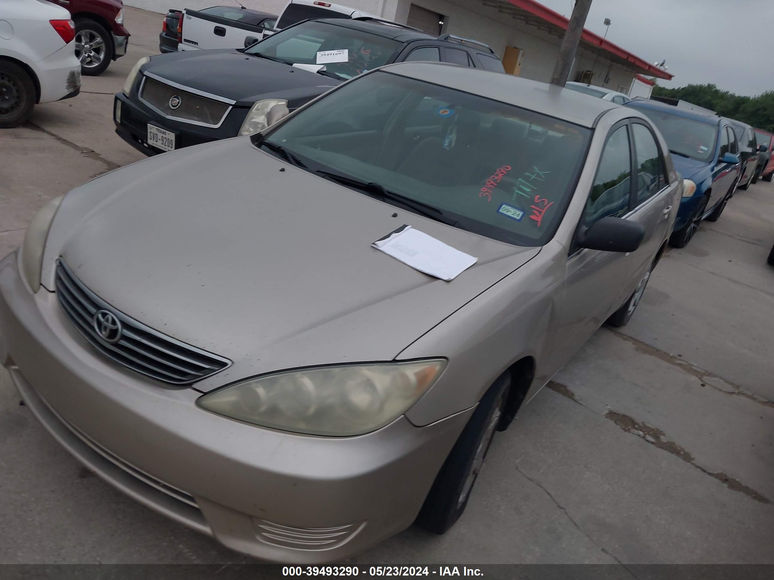 Photo 1 VIN: 4T1BE30K45U555381 - TOYOTA CAMRY 