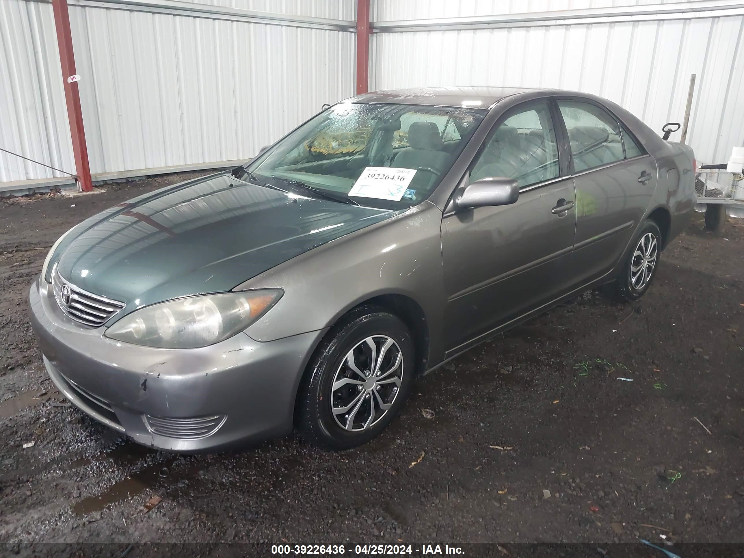 Photo 1 VIN: 4T1BE30K46U718127 - TOYOTA CAMRY 