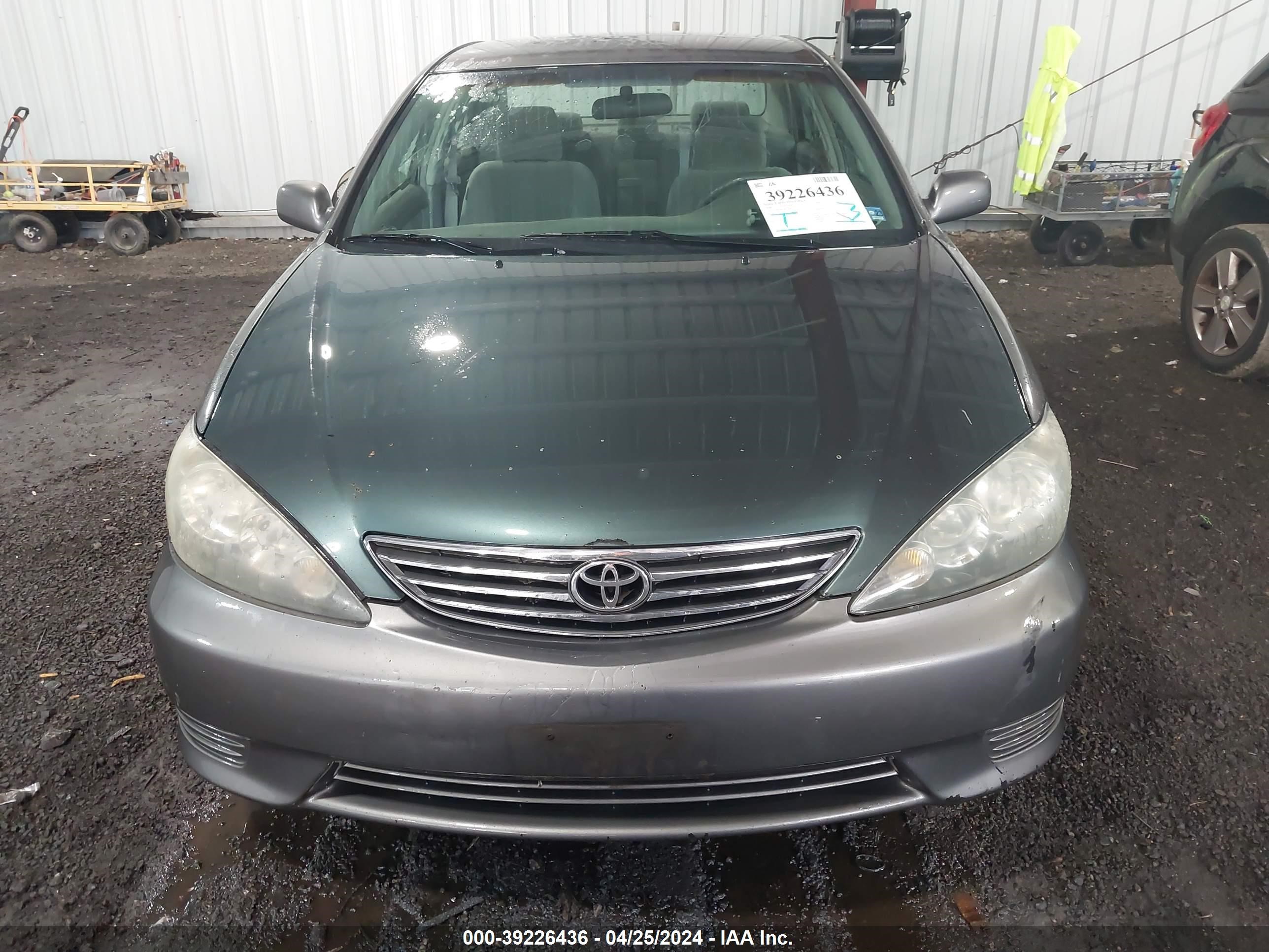 Photo 11 VIN: 4T1BE30K46U718127 - TOYOTA CAMRY 