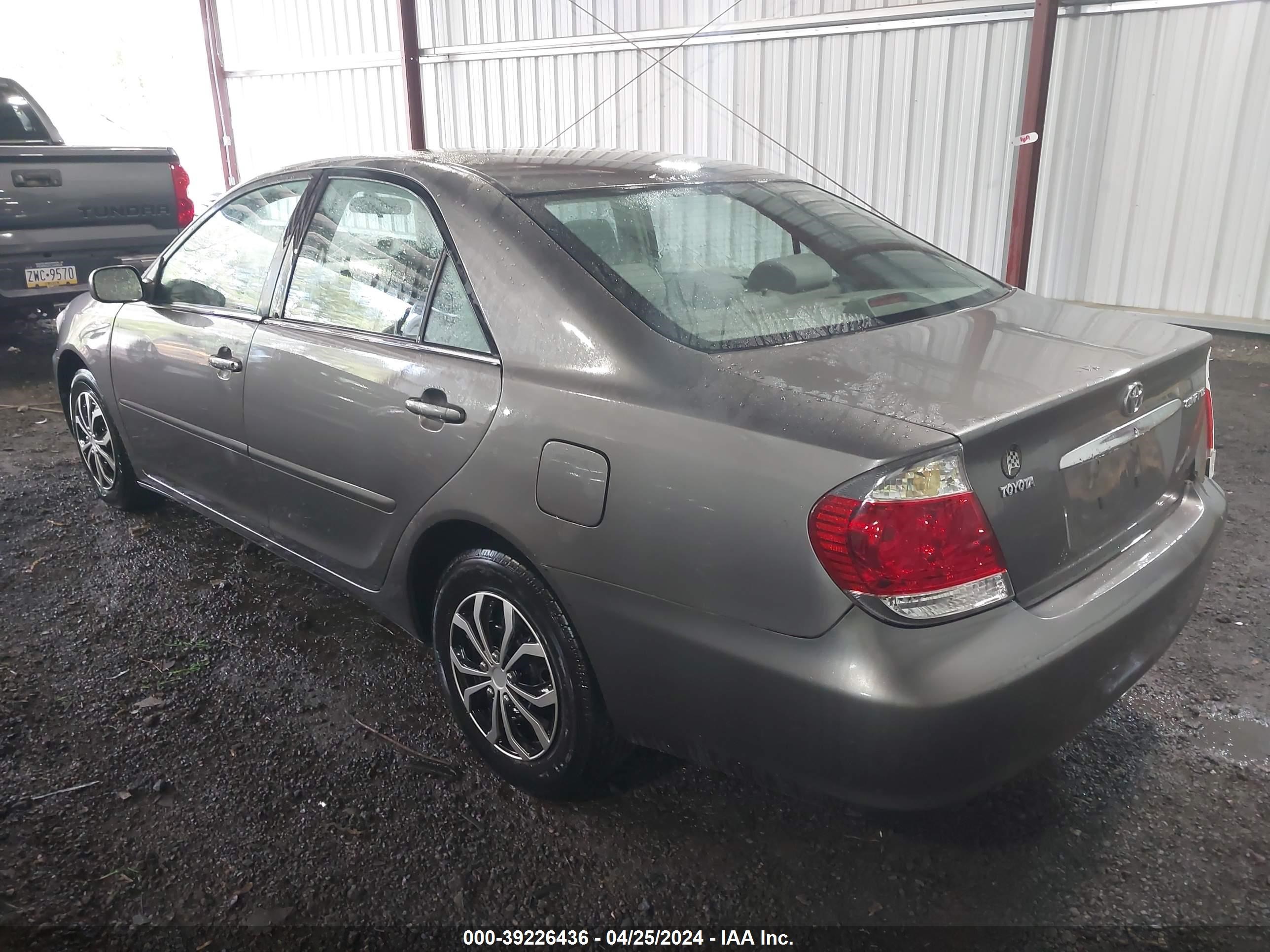 Photo 2 VIN: 4T1BE30K46U718127 - TOYOTA CAMRY 