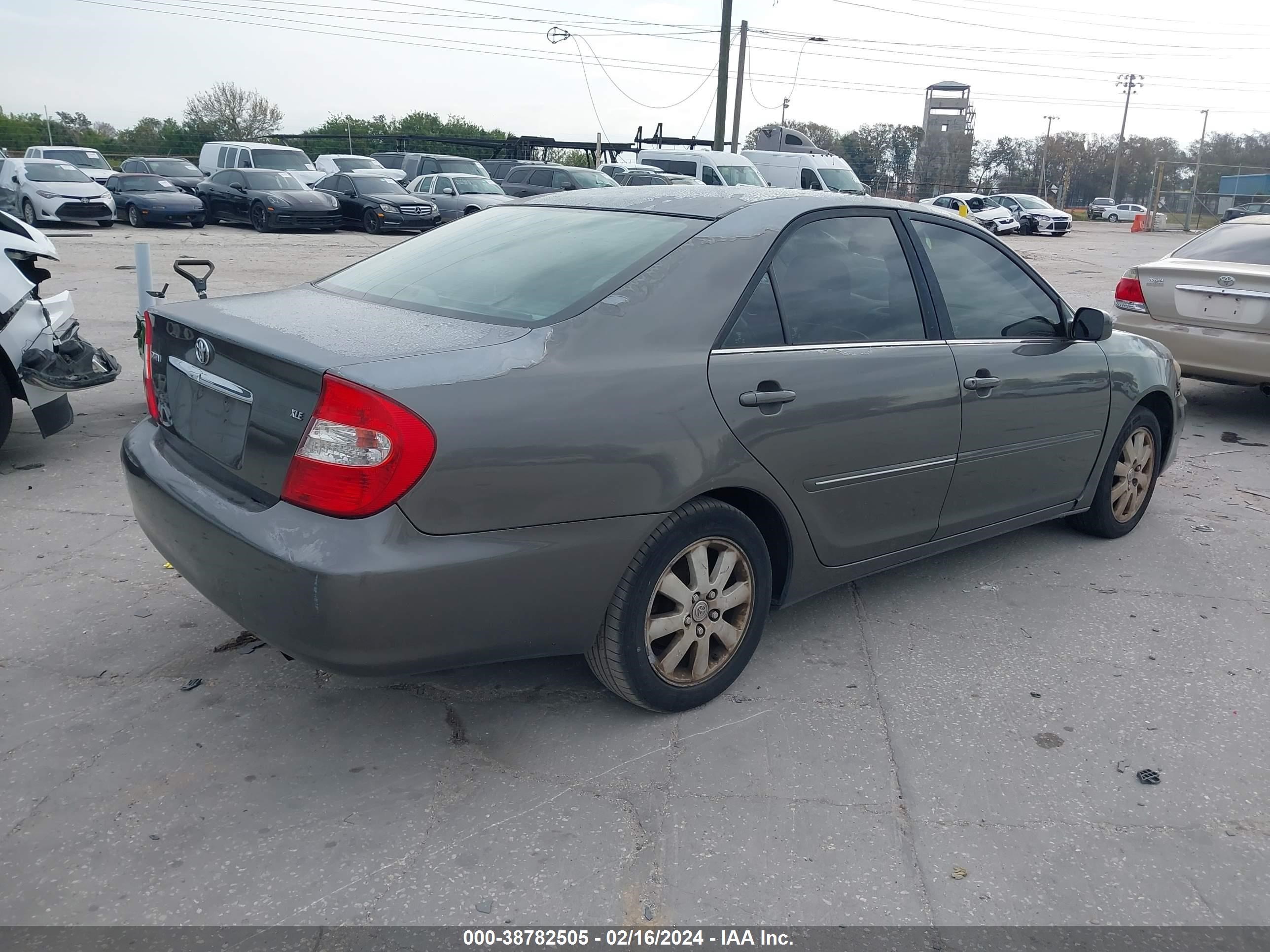 Photo 3 VIN: 4T1BE30K53U772547 - TOYOTA CAMRY 