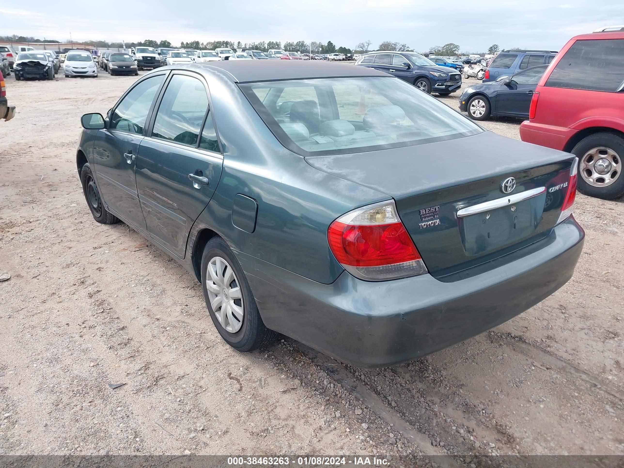 Photo 2 VIN: 4T1BE30K55U054161 - TOYOTA CAMRY 