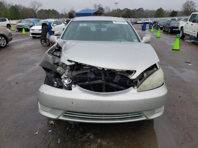 Photo 4 VIN: 4T1BE30K55U404663 - TOYOTA CAMRY 