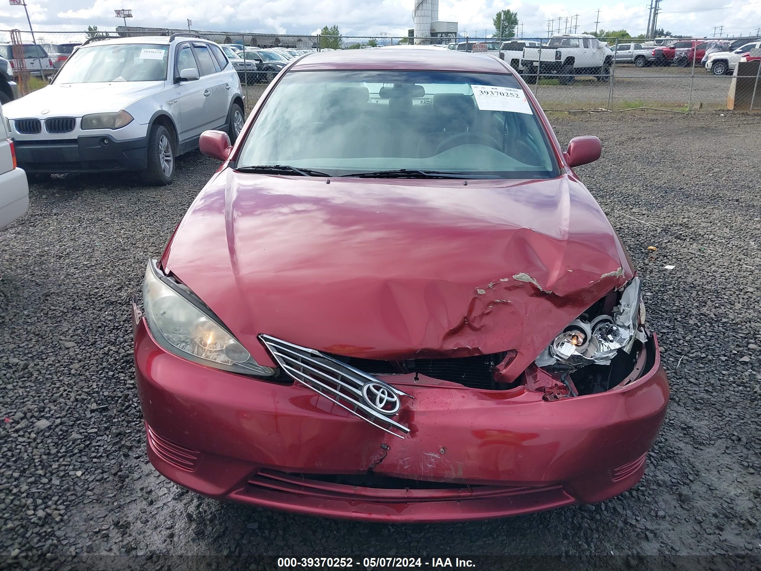 Photo 11 VIN: 4T1BE30K55U411743 - TOYOTA CAMRY 