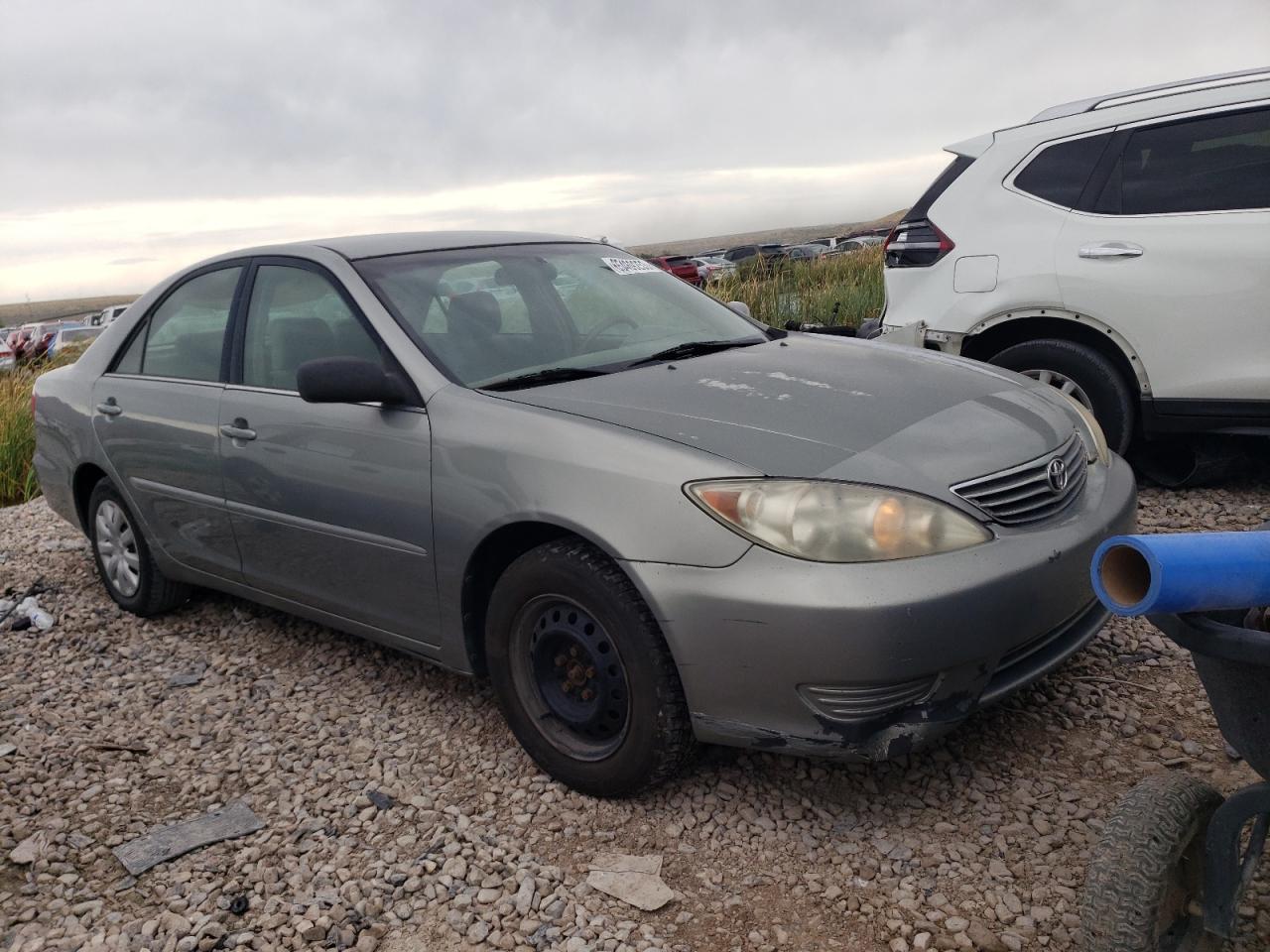 Photo 3 VIN: 4T1BE30K55U630962 - TOYOTA CAMRY 