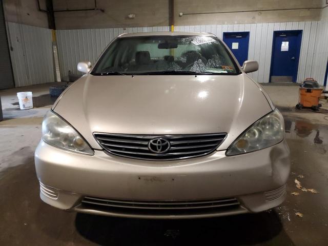 Photo 4 VIN: 4T1BE30K55U971813 - TOYOTA CAMRY 