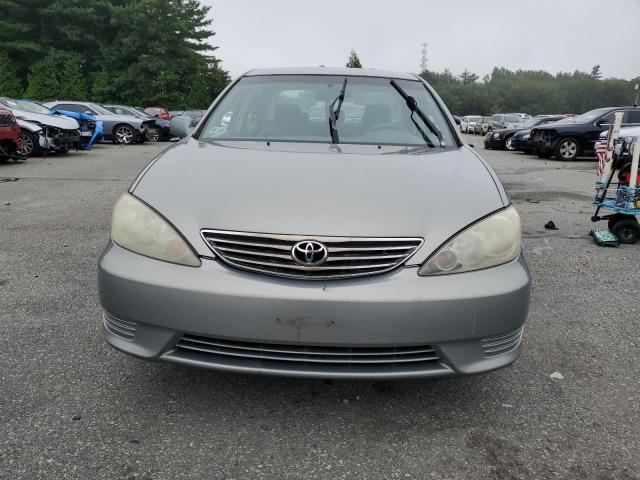 Photo 4 VIN: 4T1BE30K56U658228 - TOYOTA CAMRY LE 