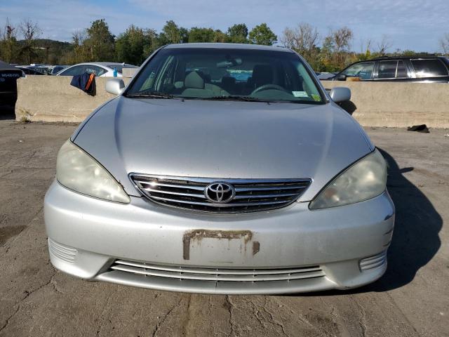 Photo 4 VIN: 4T1BE30K65U006328 - TOYOTA CAMRY 