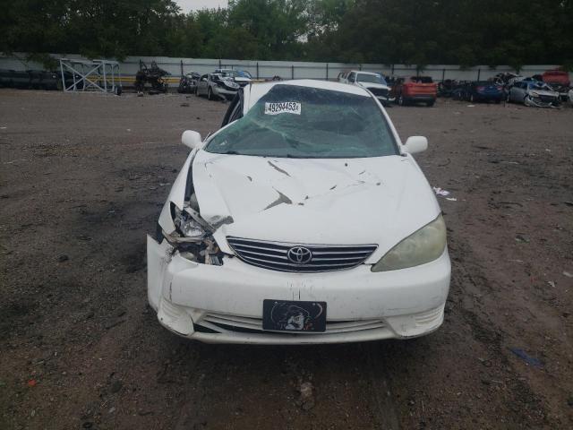 Photo 4 VIN: 4T1BE30K65U416000 - TOYOTA CAMRY LE 