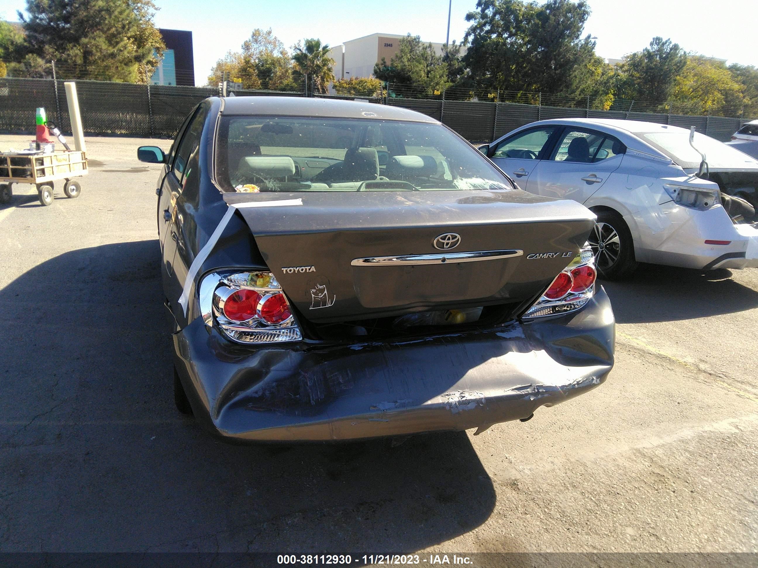 Photo 5 VIN: 4T1BE30K65U520633 - TOYOTA CAMRY 