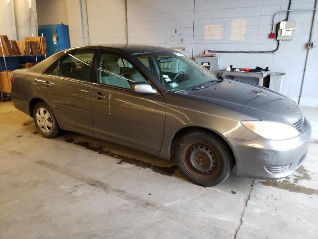 Photo 3 VIN: 4T1BE30K65U952381 - TOYOTA CAMRY LE 