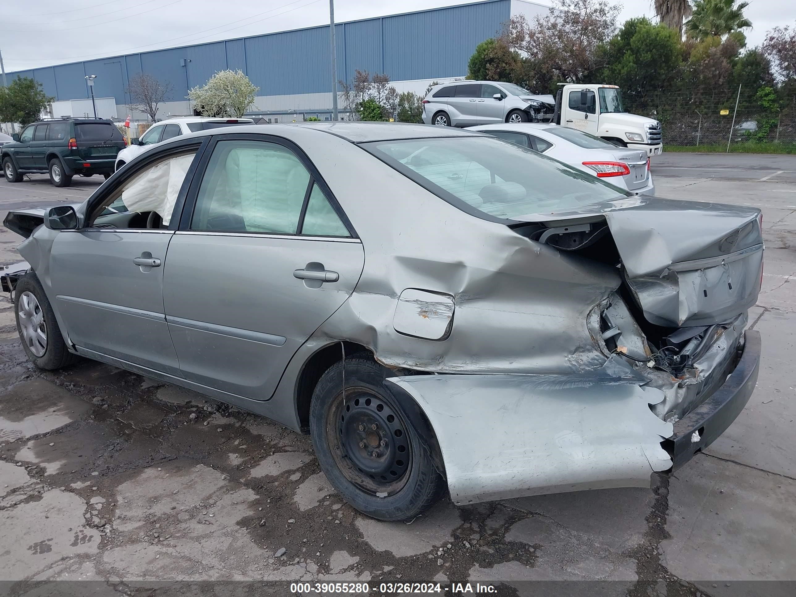 Photo 2 VIN: 4T1BE30K65U965907 - TOYOTA CAMRY 