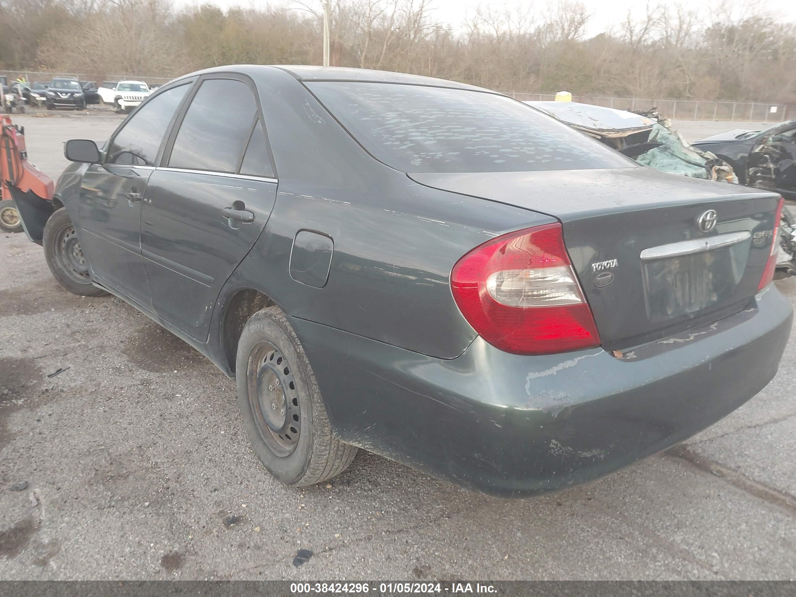 Photo 2 VIN: 4T1BE30K72U607372 - TOYOTA CAMRY 