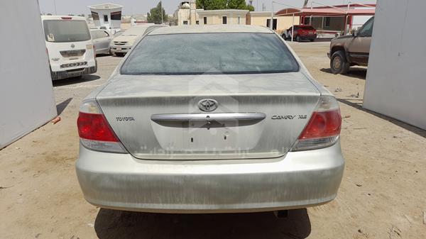 Photo 4 VIN: 4T1BE30K75U532130 - TOYOTA CAMRY 