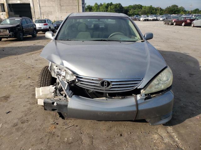 Photo 4 VIN: 4T1BE30K85U587184 - TOYOTA CAMRY LE 