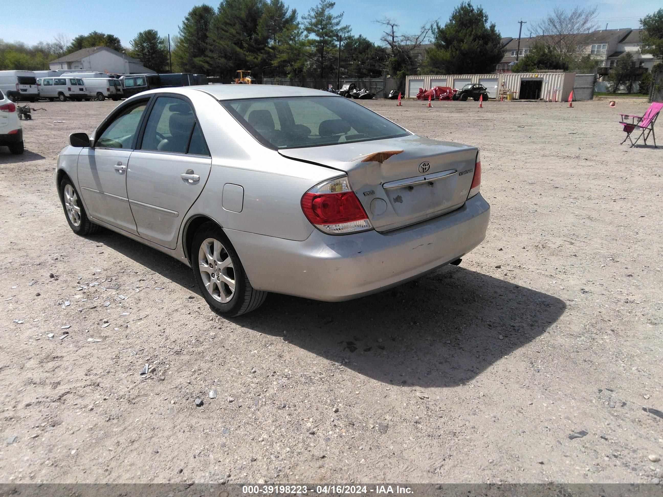 Photo 2 VIN: 4T1BE30K85U602525 - TOYOTA CAMRY 