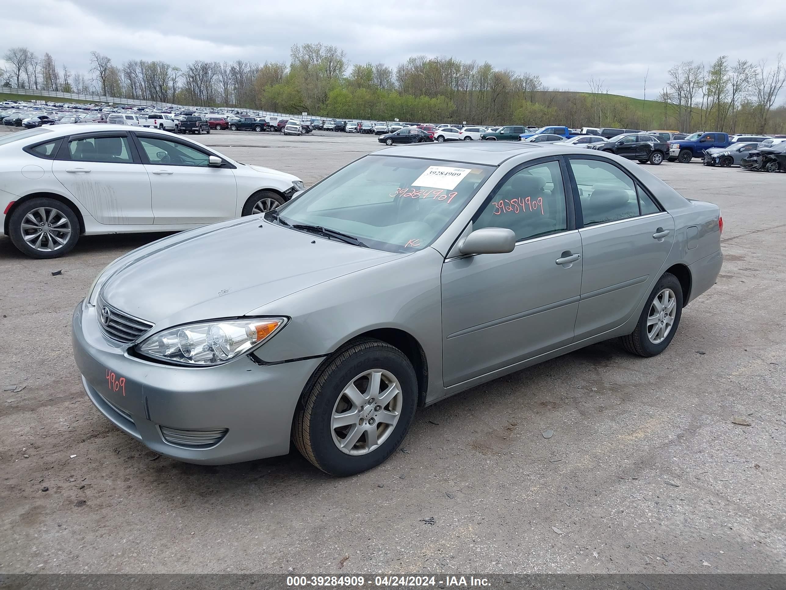 Photo 1 VIN: 4T1BE30K85U955542 - TOYOTA CAMRY 