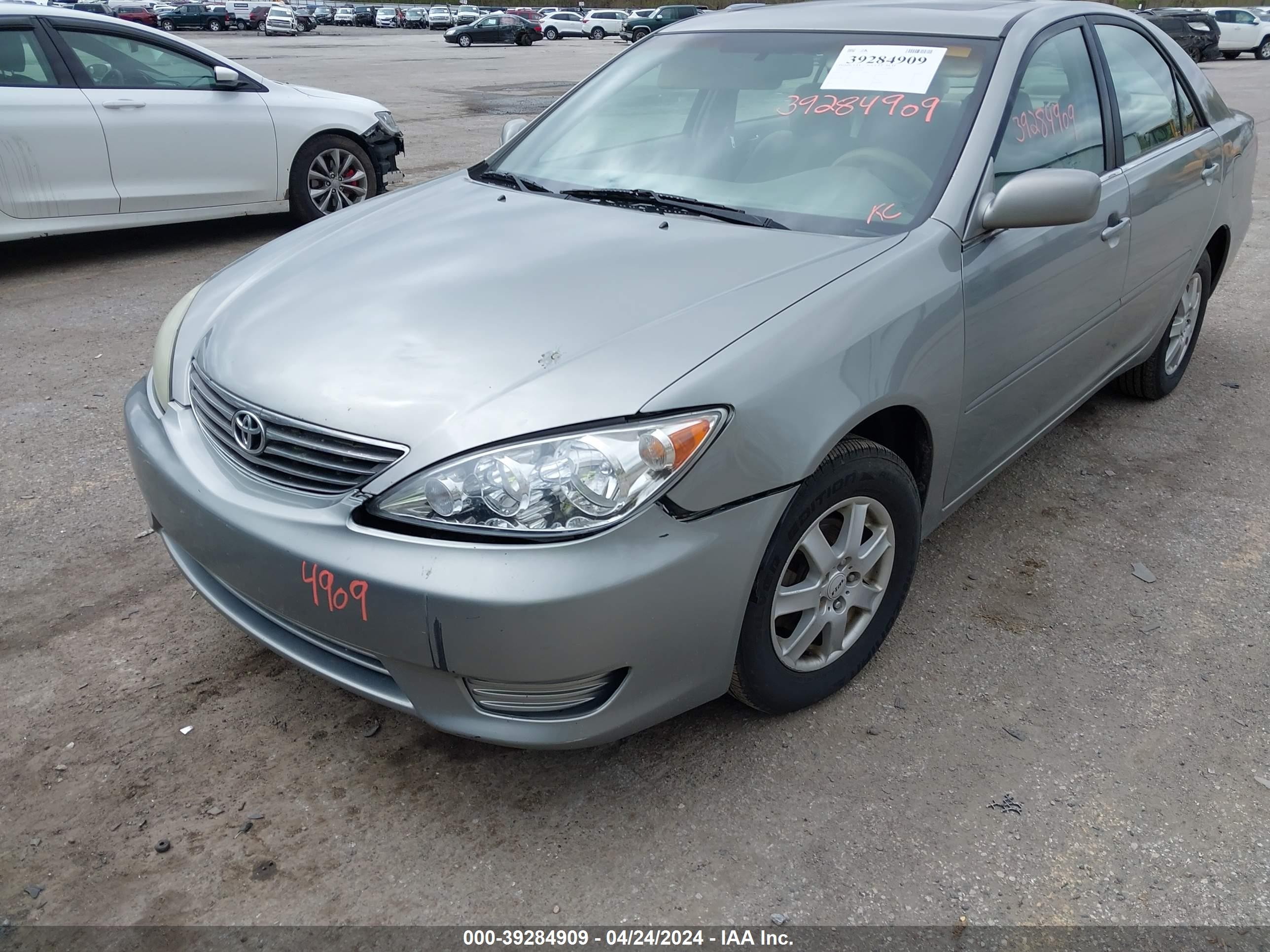 Photo 5 VIN: 4T1BE30K85U955542 - TOYOTA CAMRY 