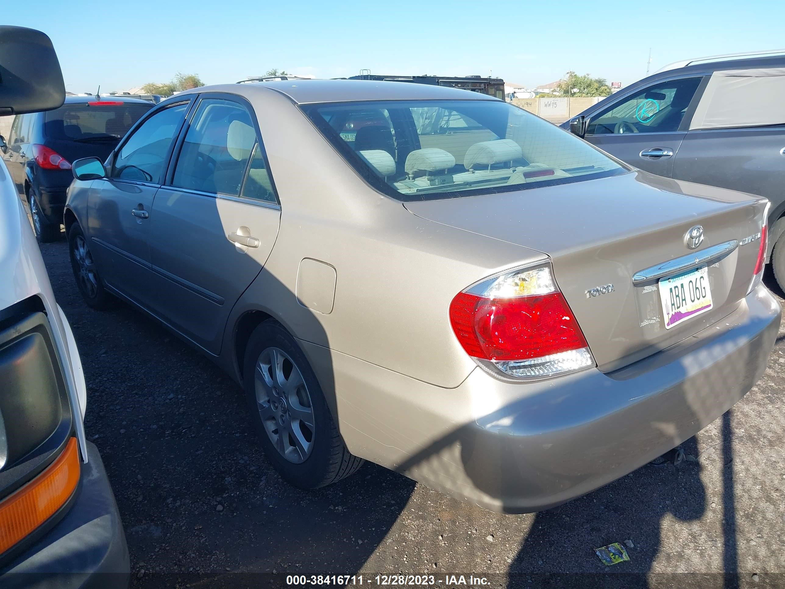 Photo 2 VIN: 4T1BE30K85U996186 - TOYOTA CAMRY 