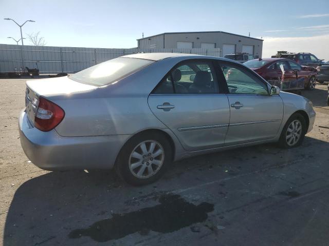 Photo 2 VIN: 4T1BE30K92U048990 - TOYOTA CAMRY 