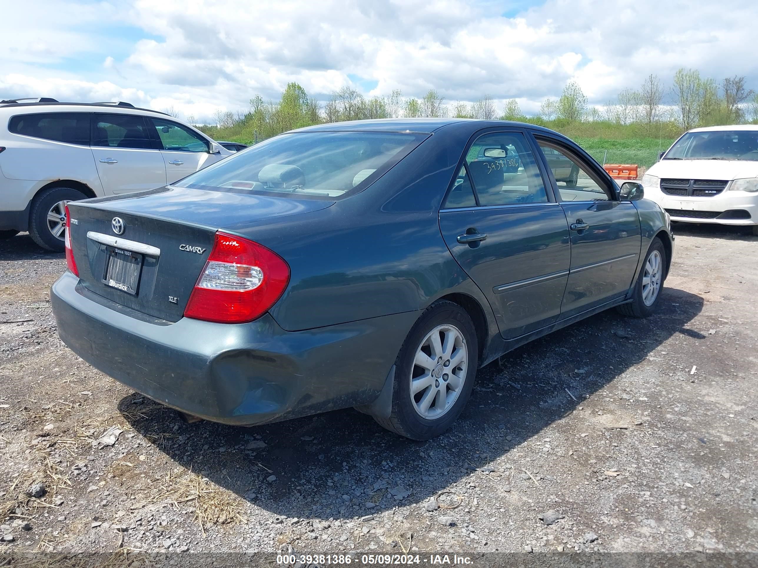 Photo 3 VIN: 4T1BE30K94U369799 - TOYOTA CAMRY 