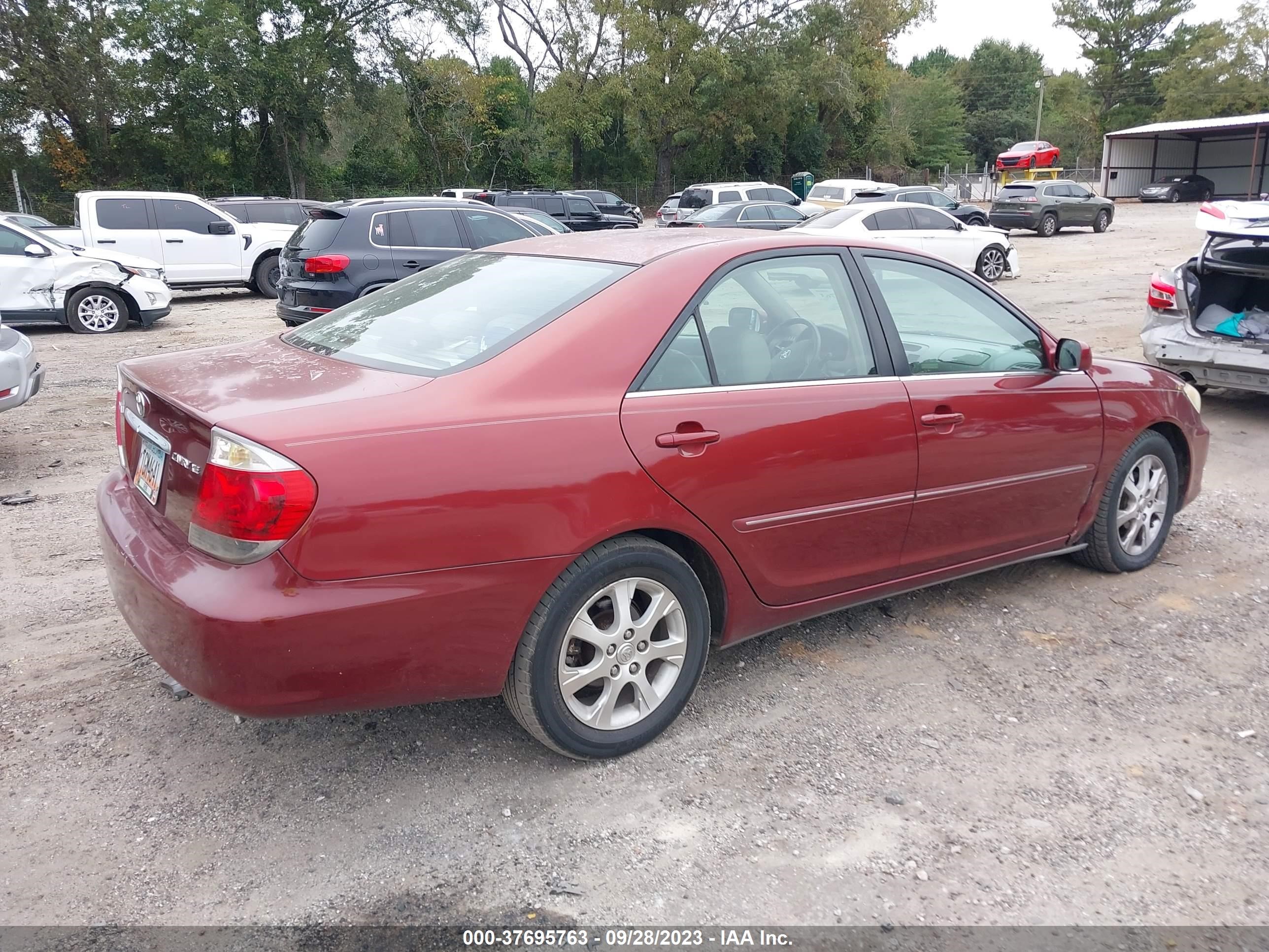 Photo 3 VIN: 4T1BE30K96U153759 - TOYOTA CAMRY 