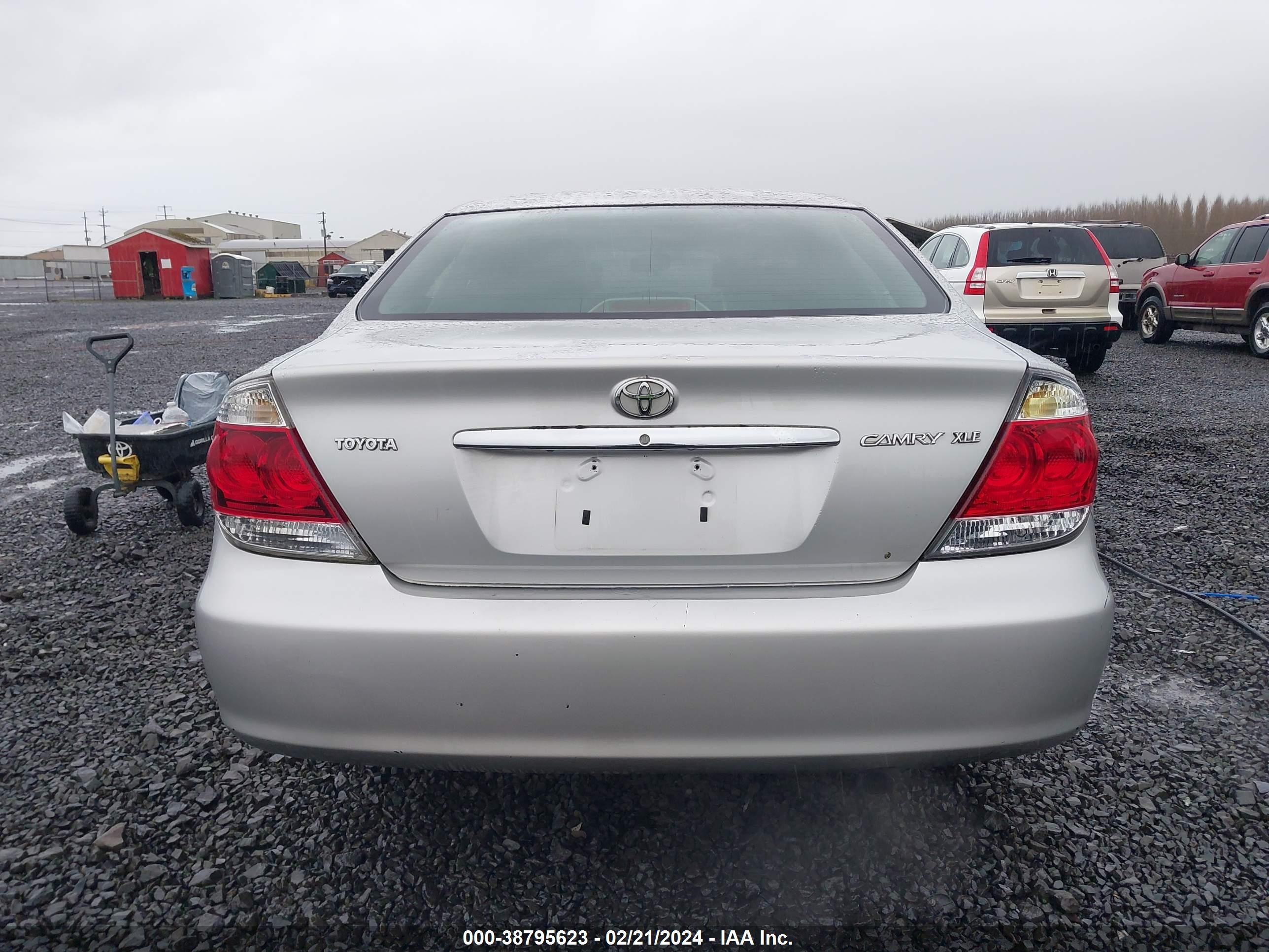 Photo 15 VIN: 4T1BE30K96U743170 - TOYOTA CAMRY 