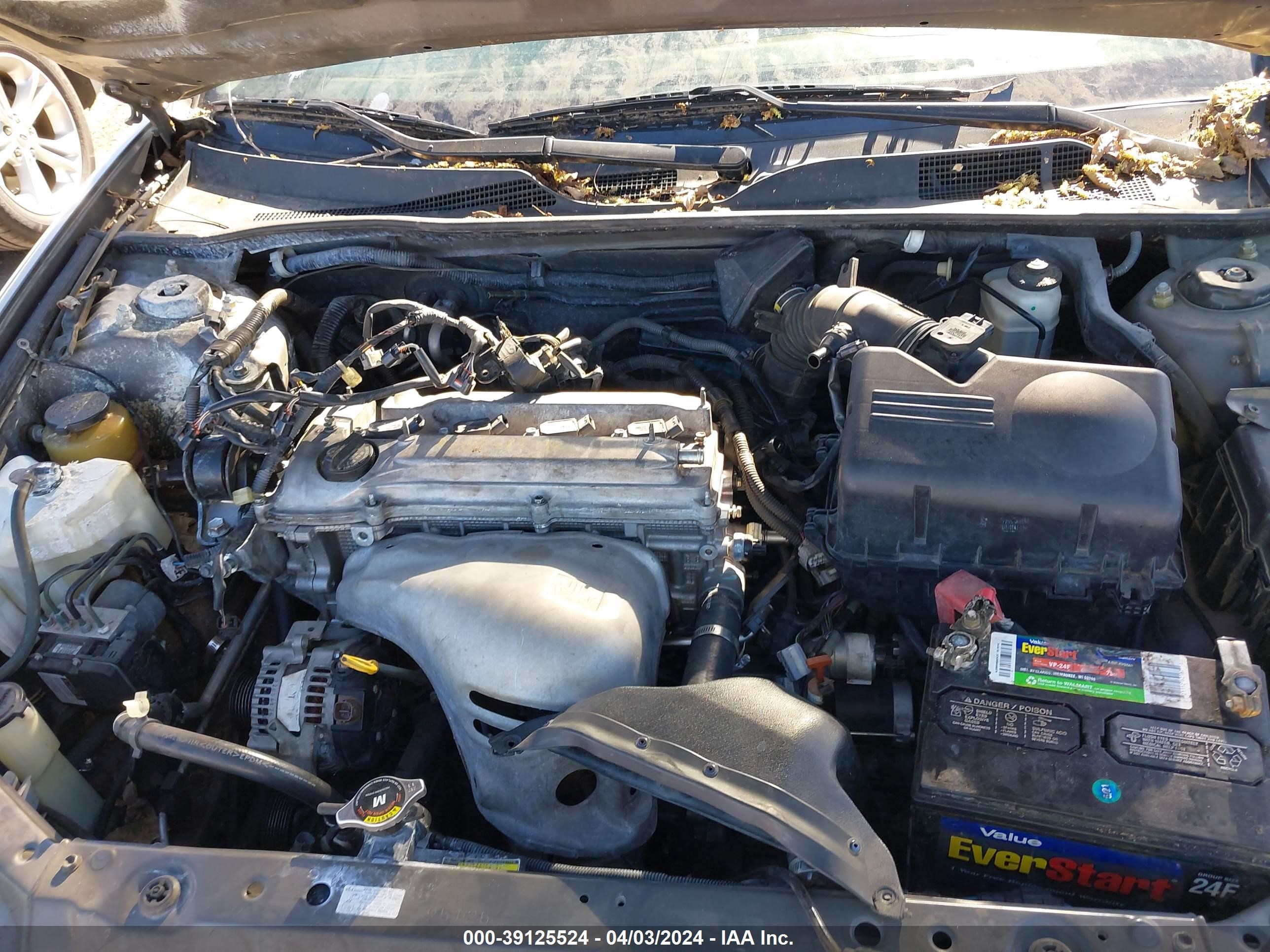 Photo 9 VIN: 4T1BE30KX4U822523 - TOYOTA CAMRY 